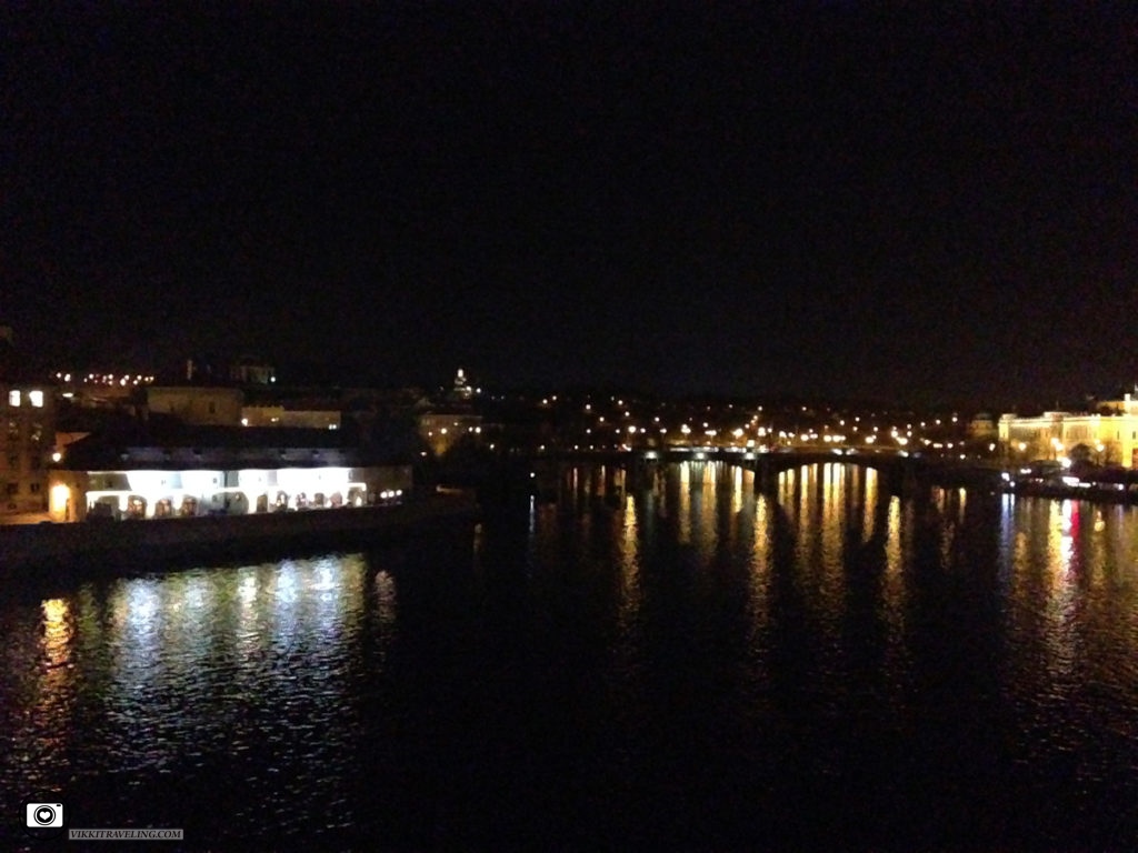 Вид с Карлова моста в Праге | Vikkitraveling Blog