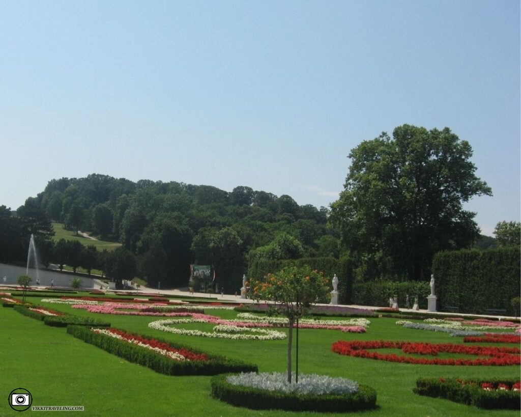 парк Шенбрунн в Вене | Vikkitraveling Blog