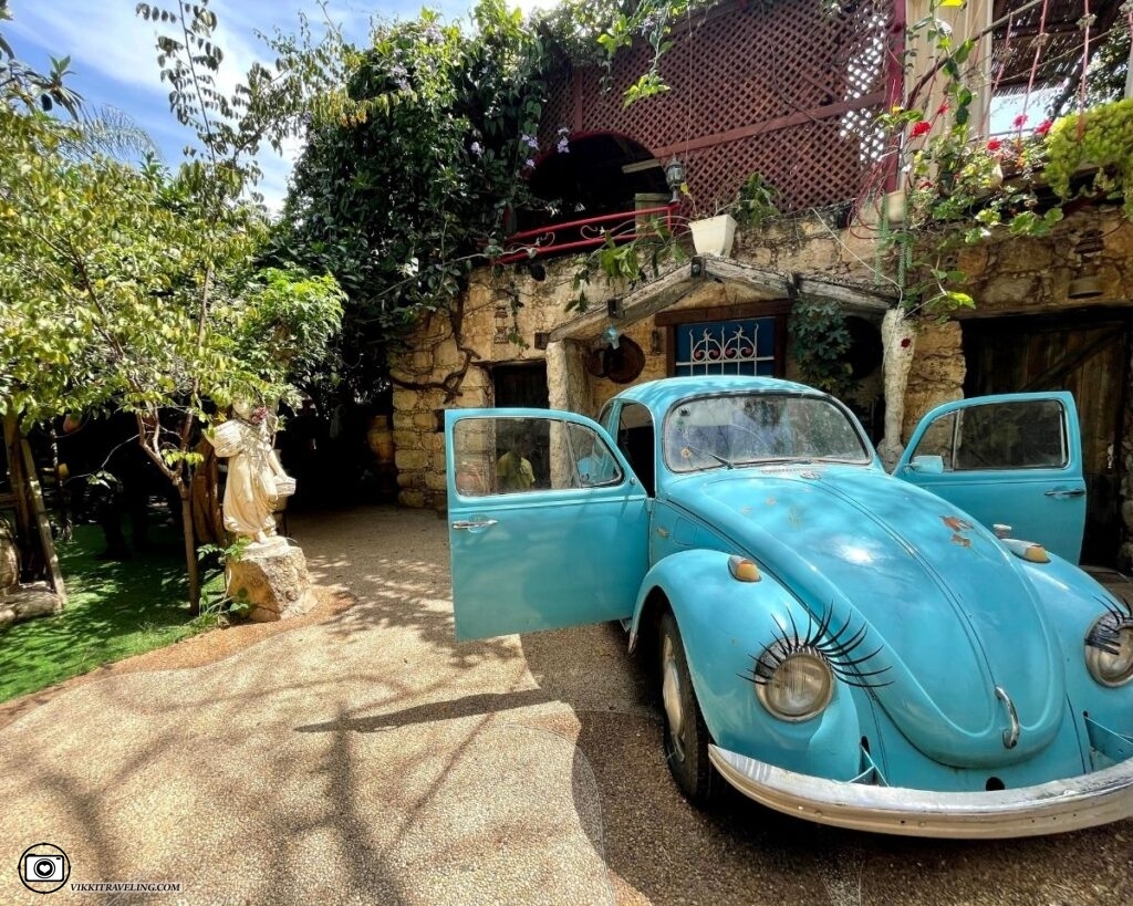 Машина в Almona gardens в Джулисе | Vikkitraveling Blog